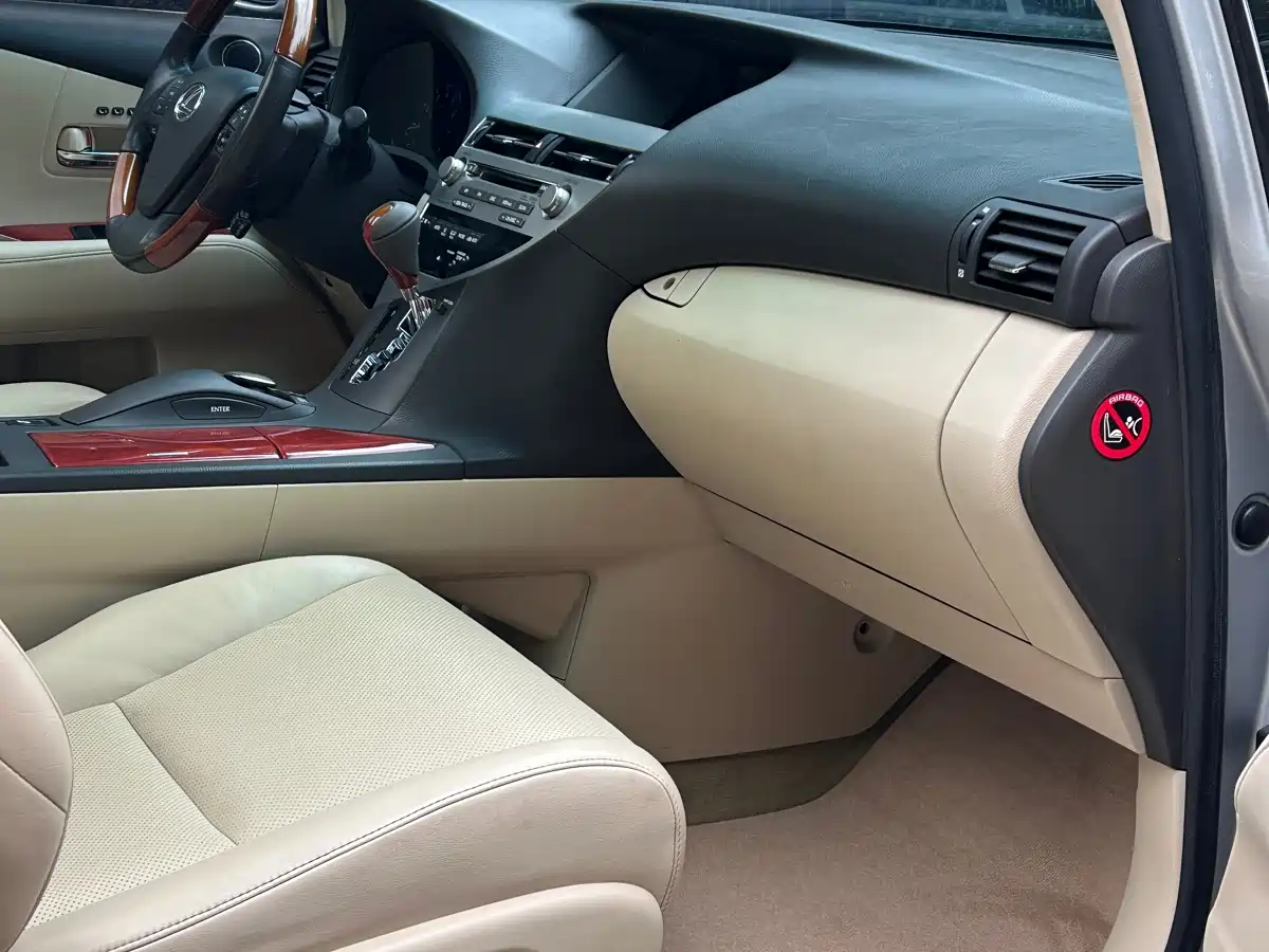 Lexus RX Classic 2009 Model 350 Premium Edition фото 10