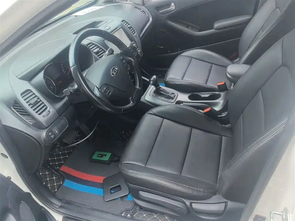 Kia K3 2013 1.6L Automatic GLS фото 15
