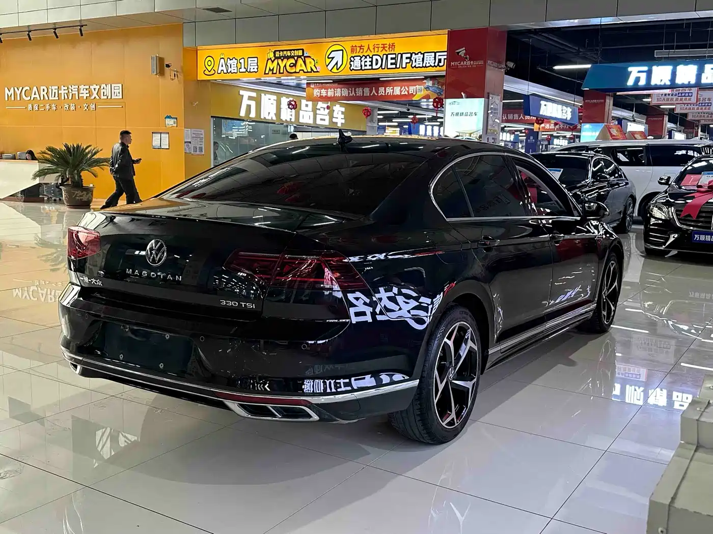 Volkswagen Magotan 2023 Model 2 Million Commemorative Edition 330TSI DSG Luxury фото 22