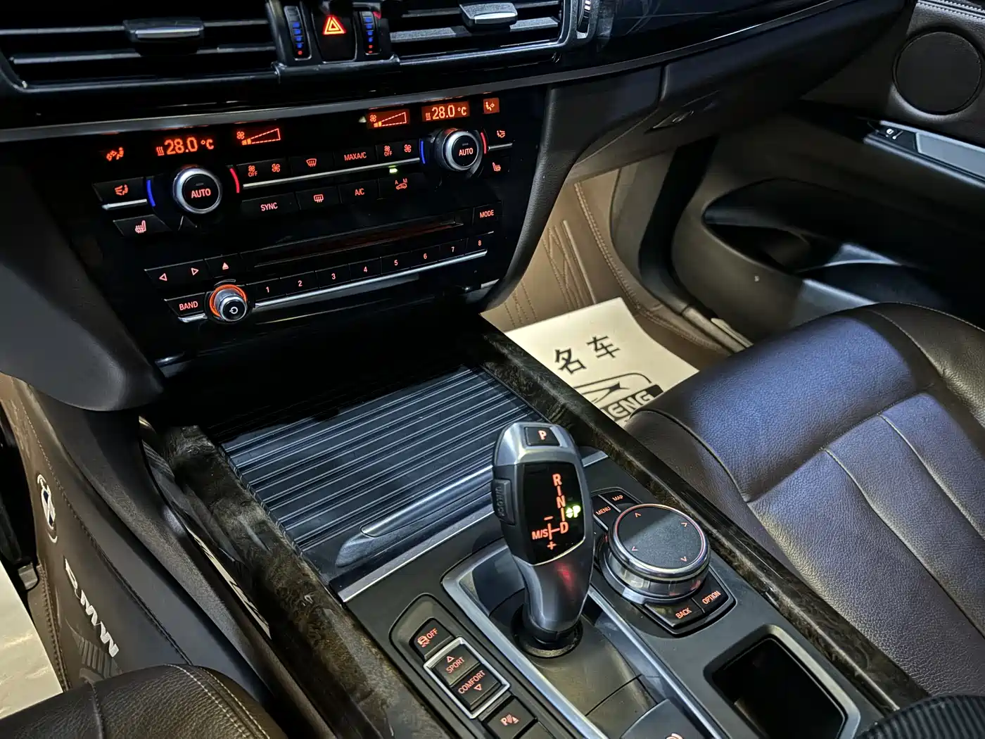 BMW X5 (Import) 2018 xDrive28i фото 14