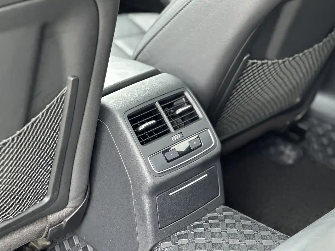 Audi A4L 2019 40 TFSI Sport (China V) фото 15