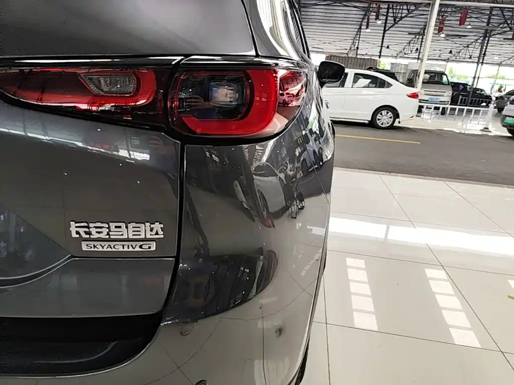 Photo 8 - Mazda CX-5