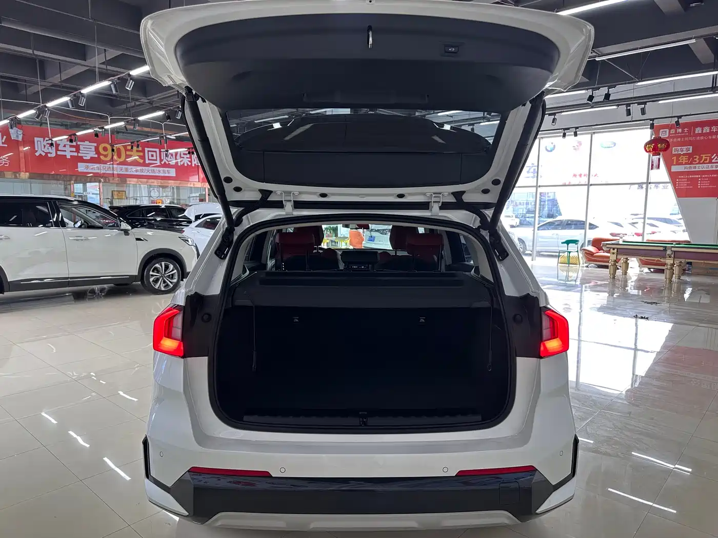BMW X1 2023 sDrive20Li X Design Package фото 15