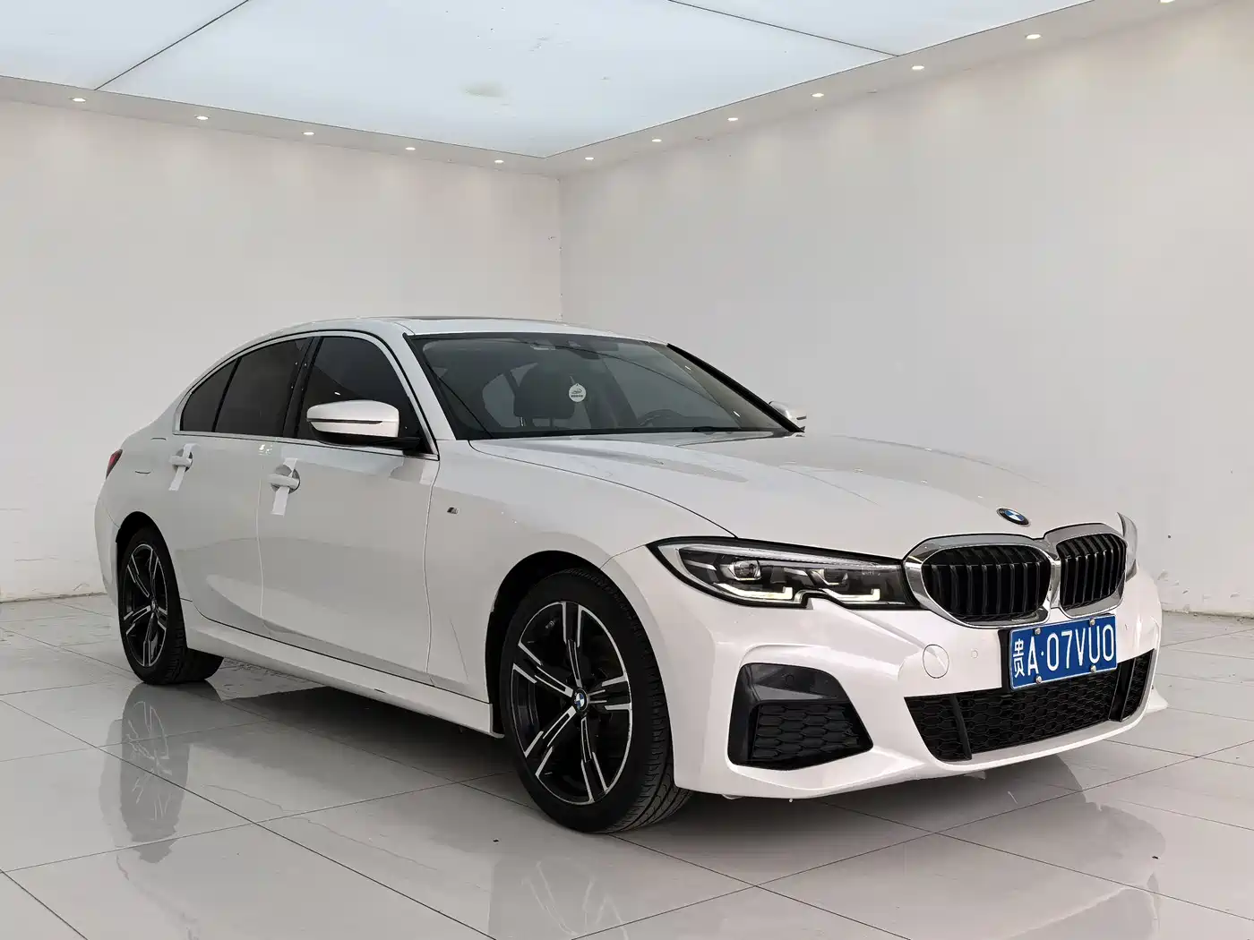 BMW 3-SERIES