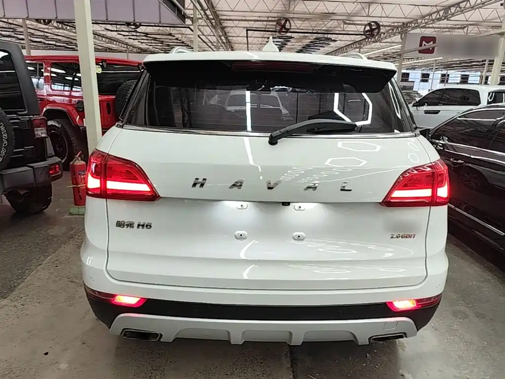 Haval H6 Coupe 2015 Model Blue Label 2.0T Automatic 2WD Elite фото 6