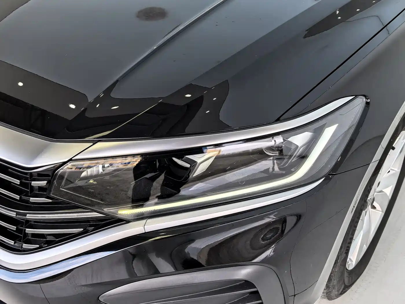 Volkswagen Passat 2023 280TSI Business Edition фото 4
