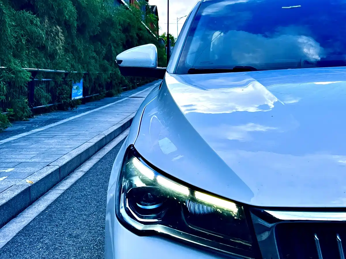 Фото 2 - Geely Emgrand