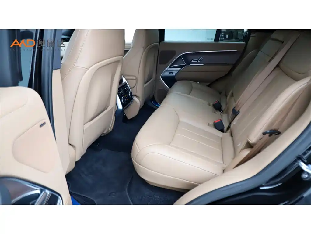 Land Rover Range Rover 2025 2025 3.0 L6 360PS Golden Age Edition