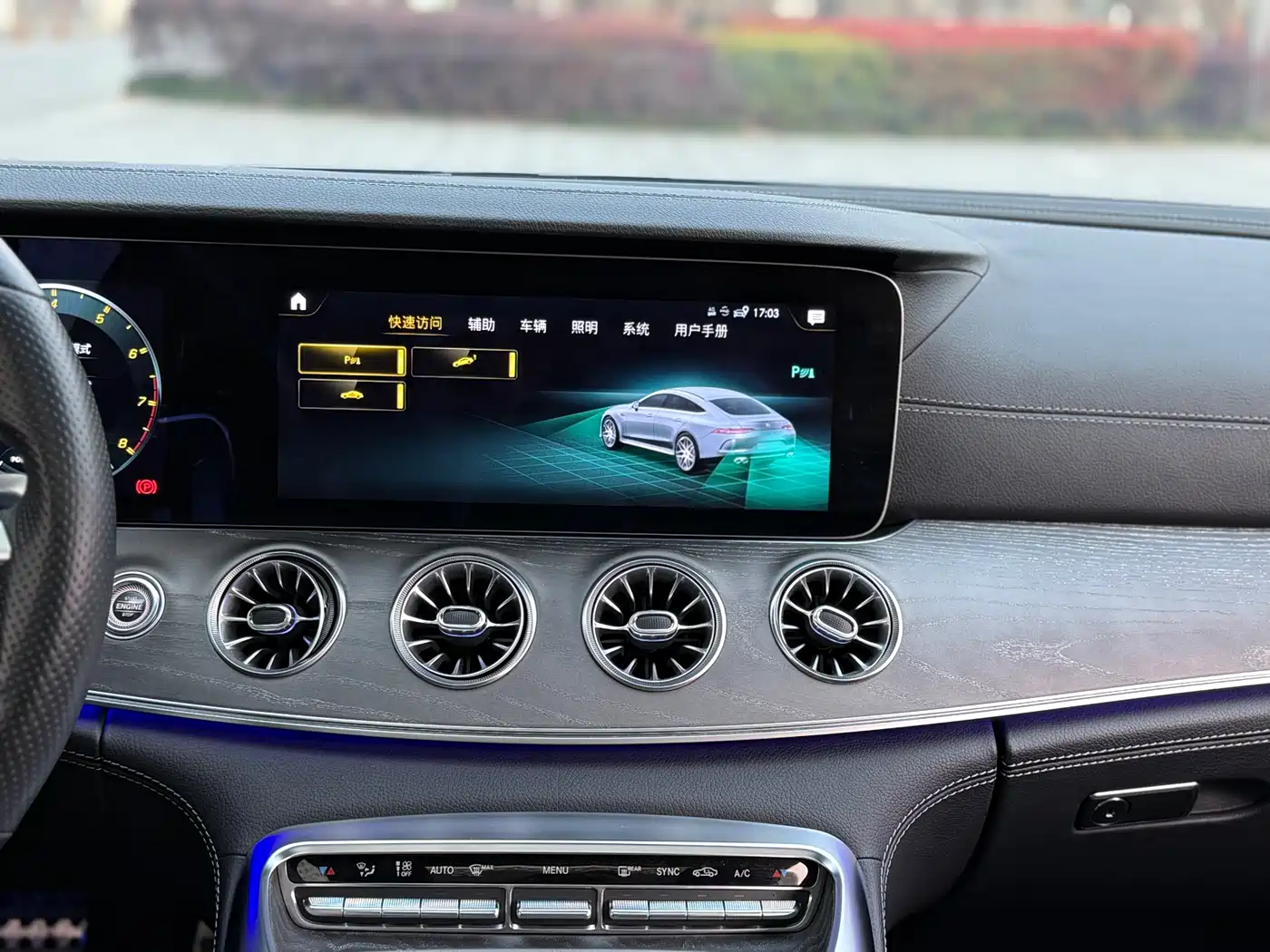 MERCEDES-BENZ AMG GT