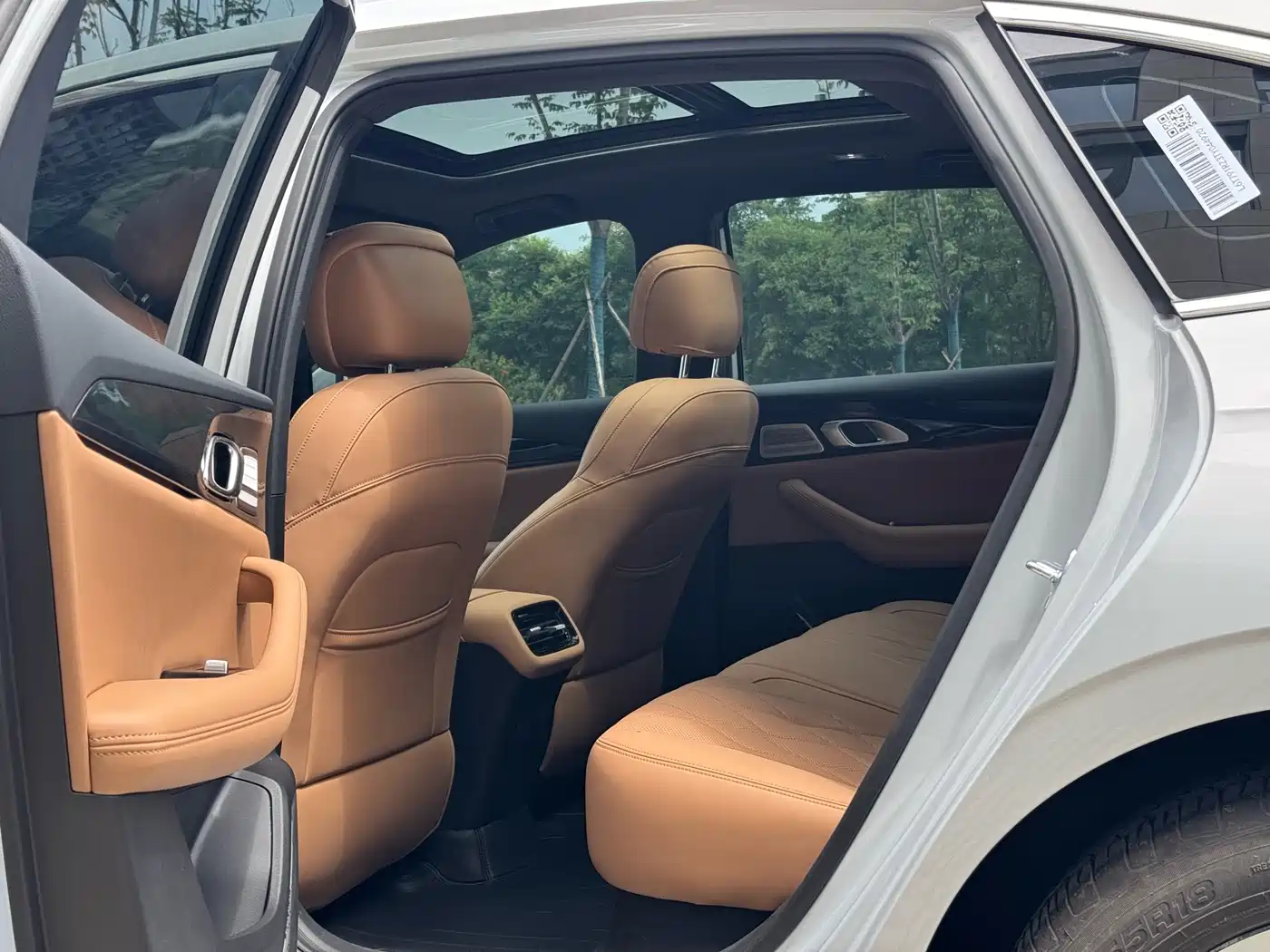 Geely Galaxy Galaxy A7 2025 EM-i 150km Explorer+ Edition фото 13