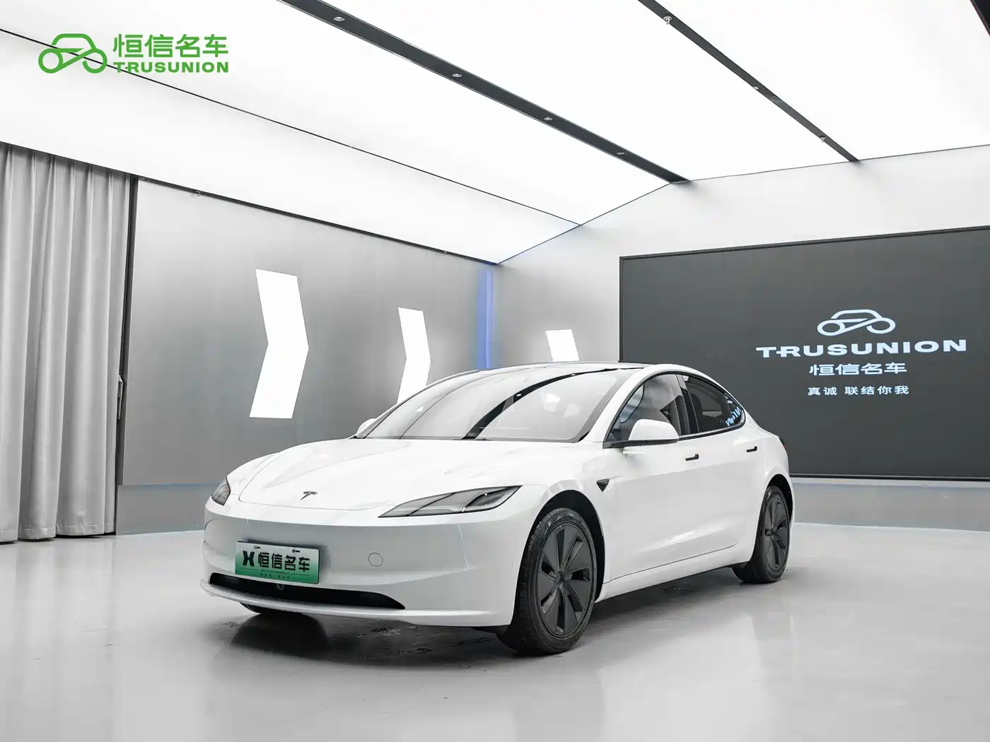 Tesla Model 3 2025 Model Year Facelift Rear-Wheel Drive