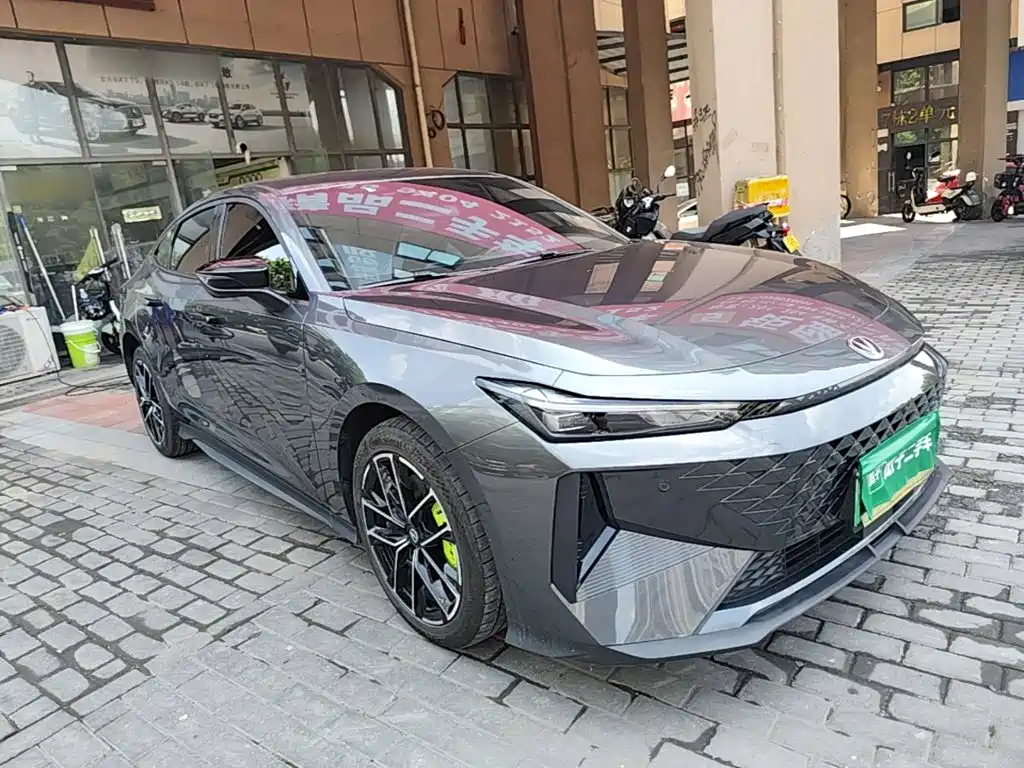 2025 Changan UNI-V iDD