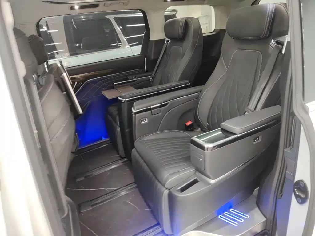 SAIC Maxus Maxus G90 2023 2023 2.0T Interstellar 7-seater