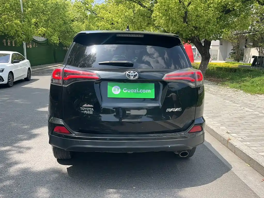 Toyota RAV4 Rongfang 2016 2.0L CVT 2WD Trend (China V) фото 4