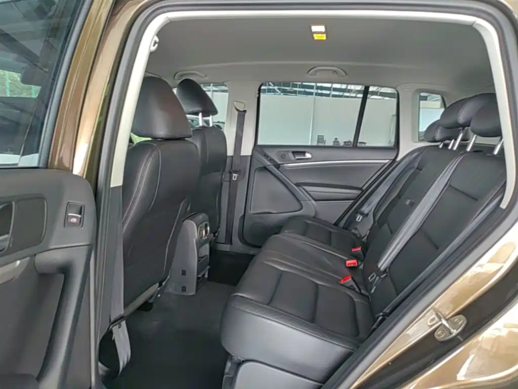 Volkswagen Tiguan 2015 1.8TSI Automatic 2WD Comfortline фото 17