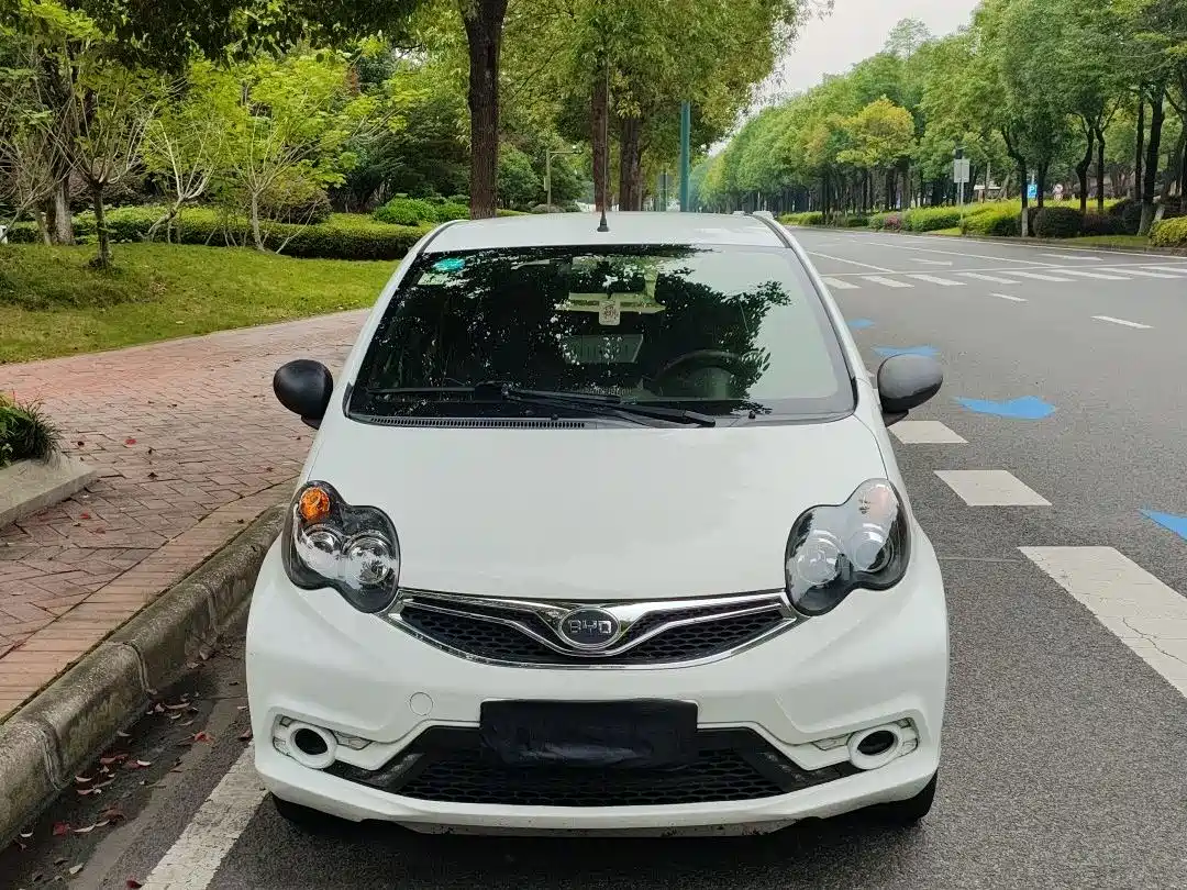 BYD F0 2018 2015 1.0L AMT Xuan Cool Edition