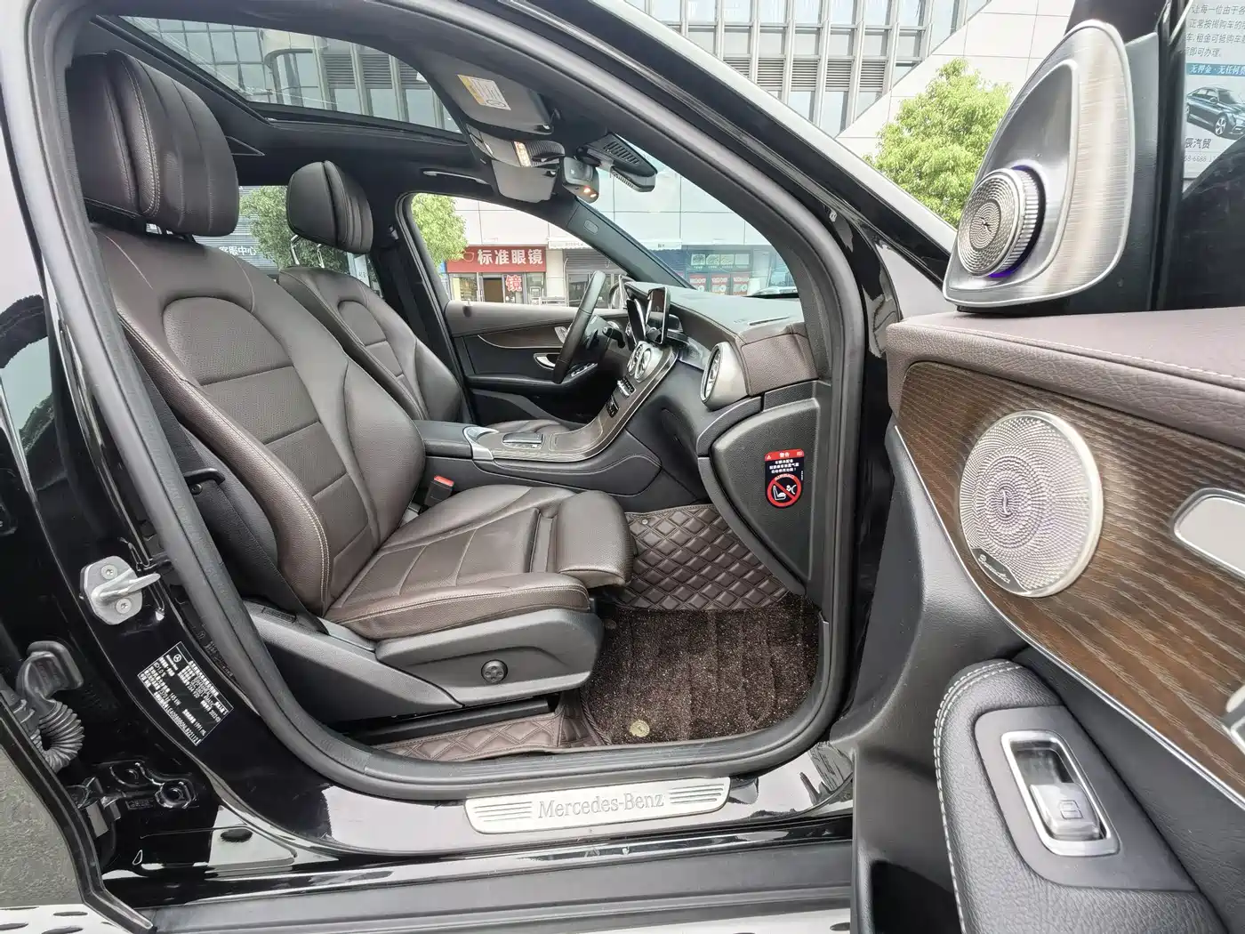 Mercedes-Benz GLC 2022 Model GLC 260 L 4MATIC Luxury Edition фото 10