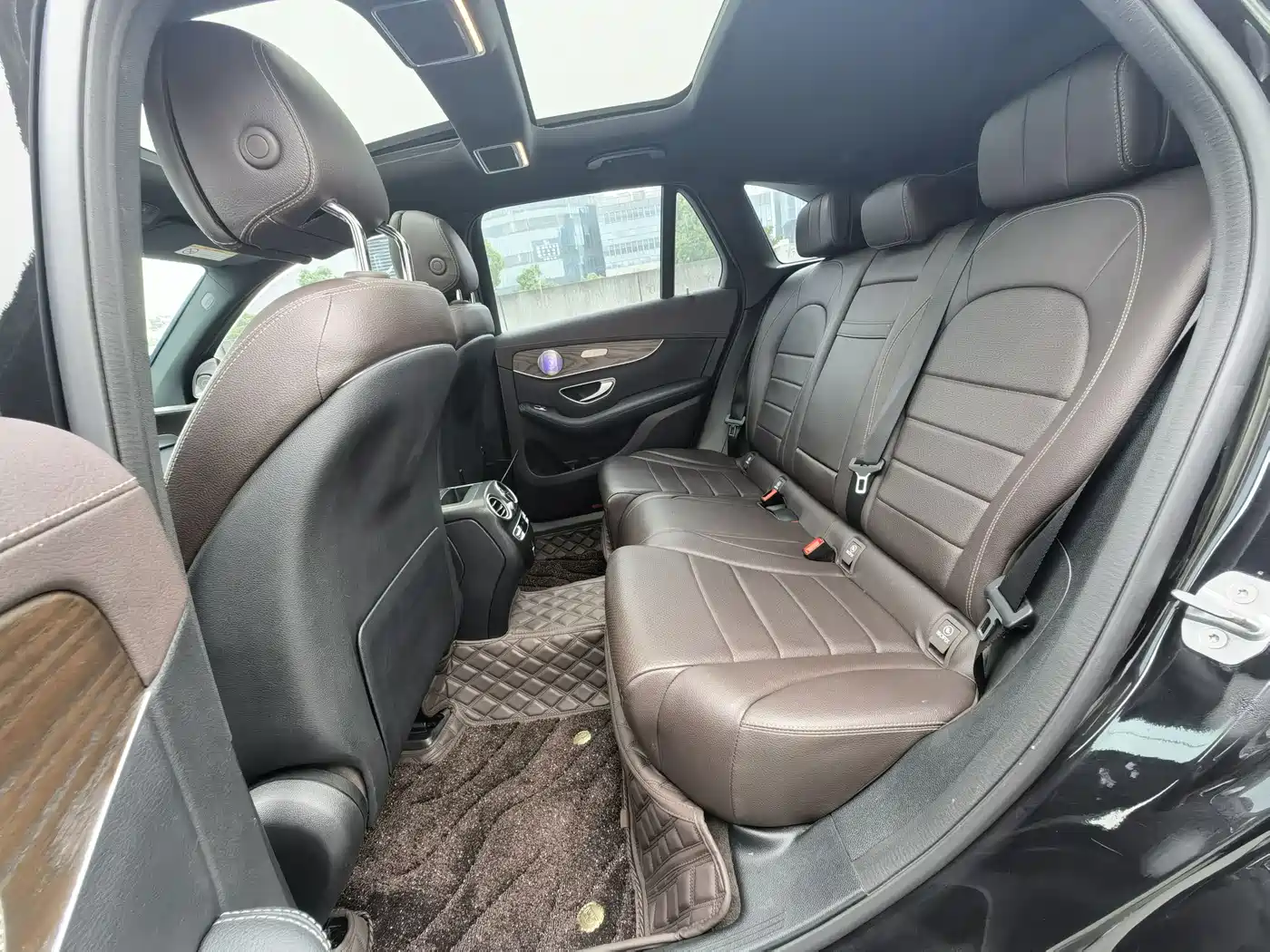 Mercedes-Benz GLC 2022 Model GLC 260 L 4MATIC Luxury Edition фото 12