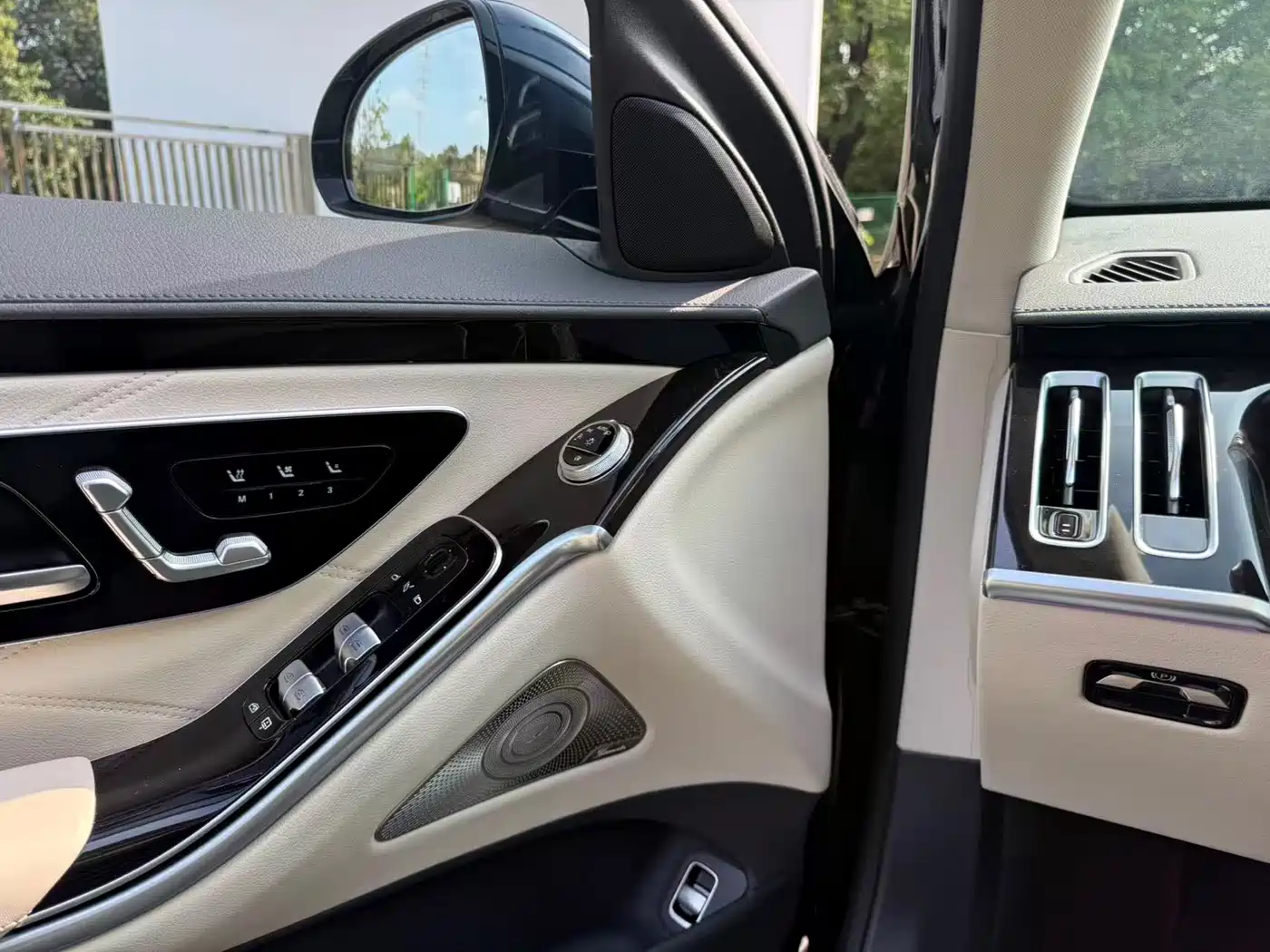 Mercedes-Benz Maybach S-Class 2025 Facelift S 480 4MATIC фото 9