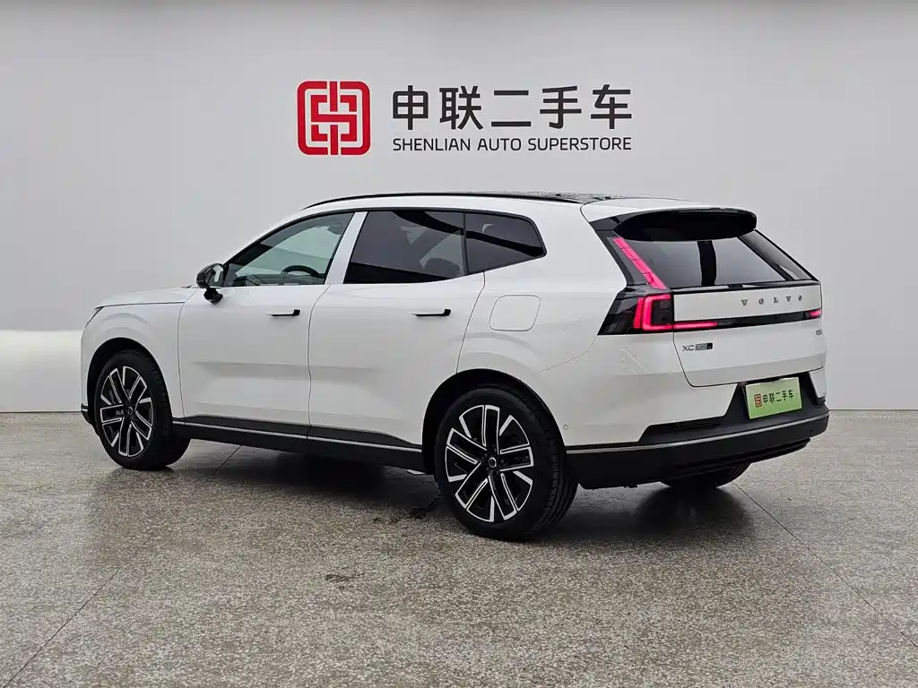 Volvo XC70 Plug-in Hybrid 2026 2026 4WD Ultra Long Range Plus