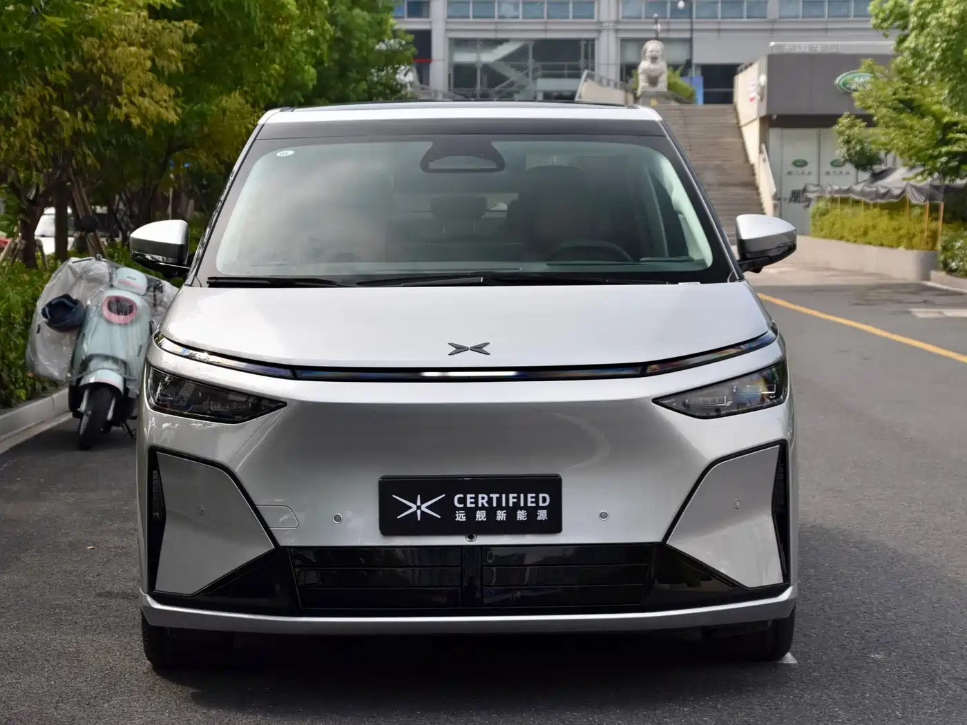 XPeng X9 2025 2025 Extended Range Edition