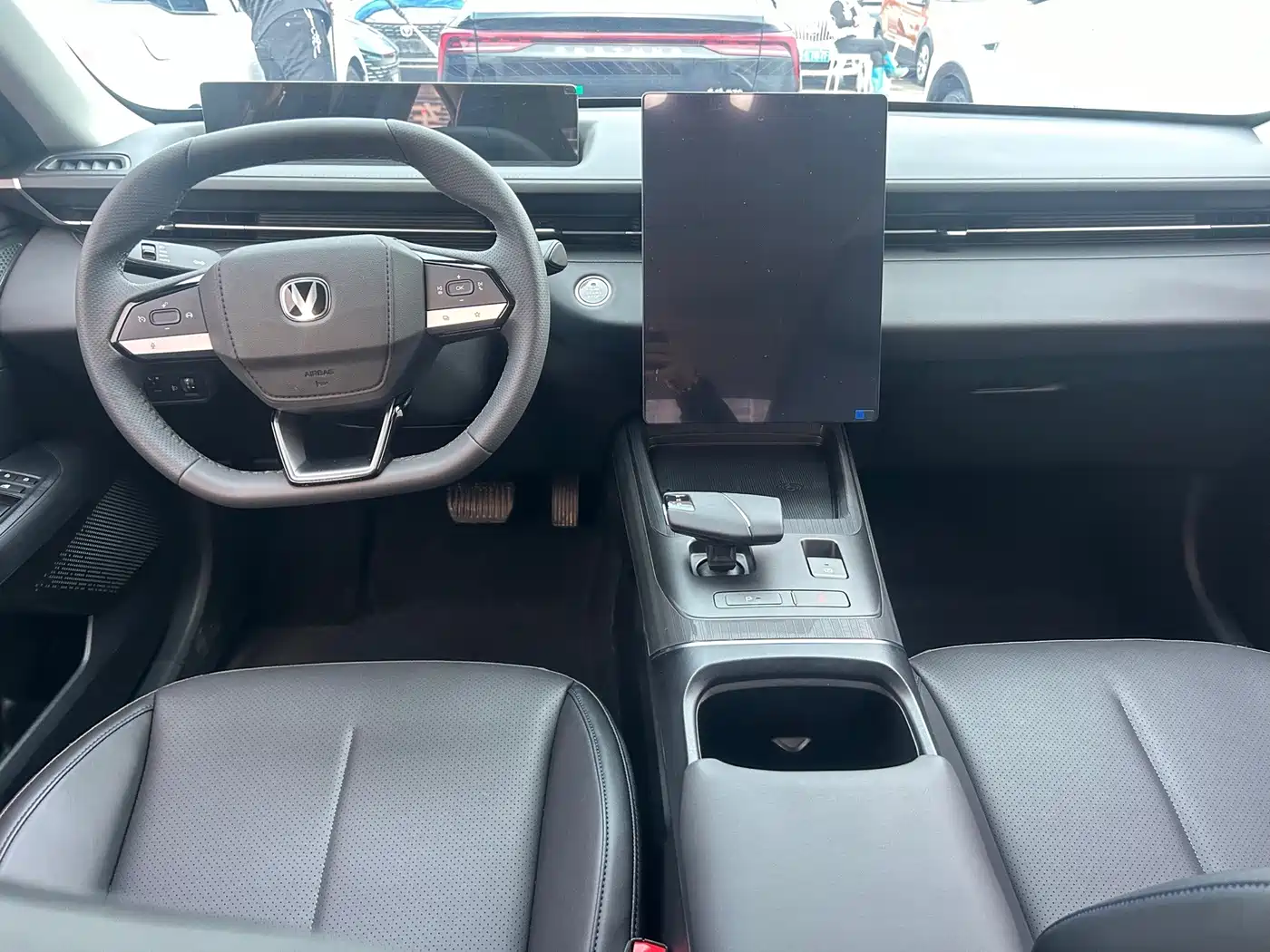 Фото 8 - Changan Eado