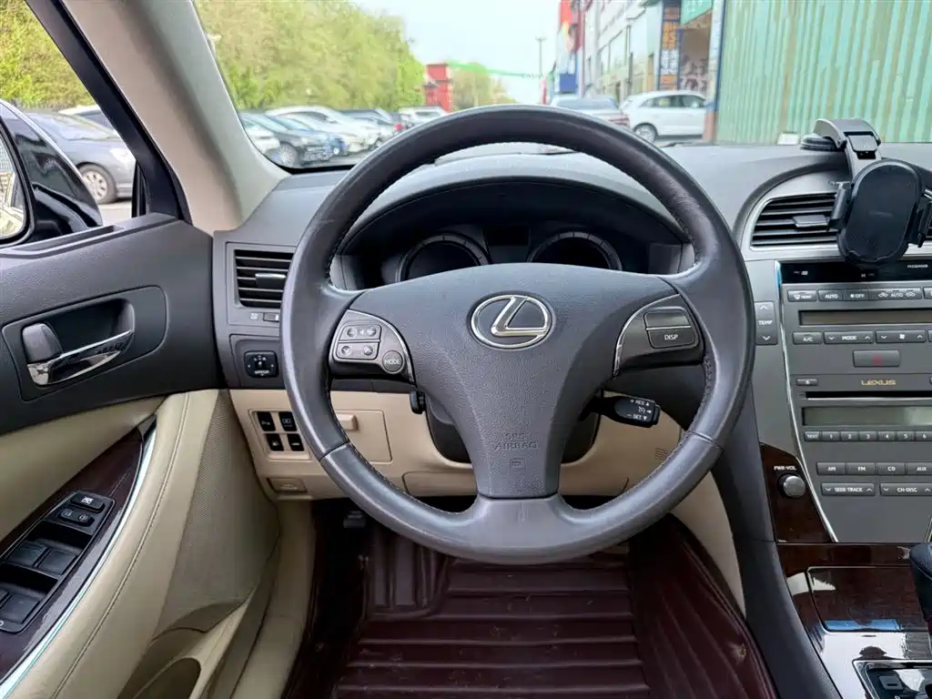 Lexus ES 2010 240 Luxury Edition фото 5