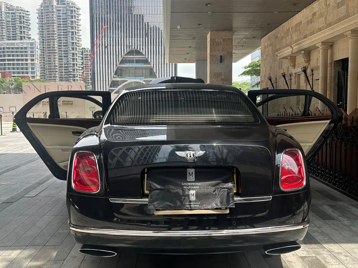 Bentley Mulsanne 2012 6.8T EIC Special Custom Edition фото 14
