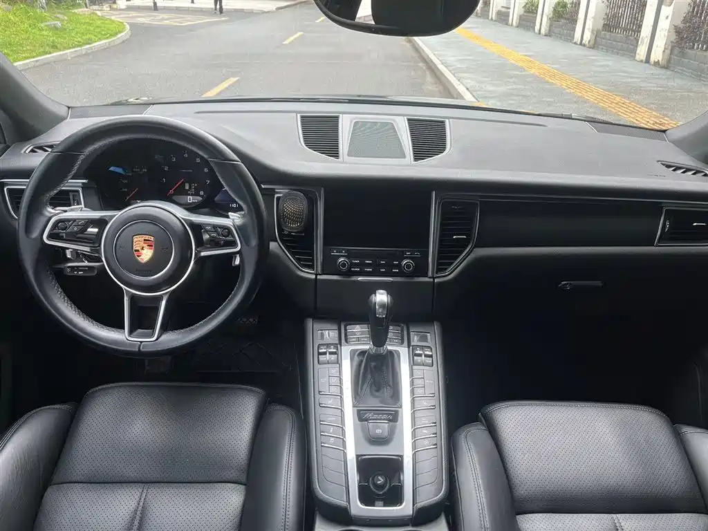 Porsche Macan 2017 Macan 2.0T фото 4