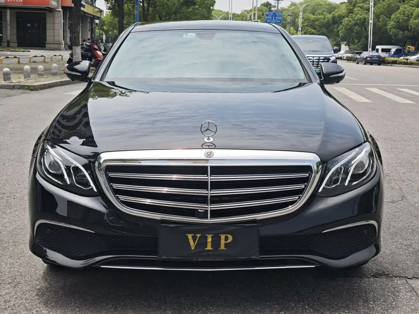 Mercedes-Benz E-Class 2020 E 300 L Luxury Model фото 2