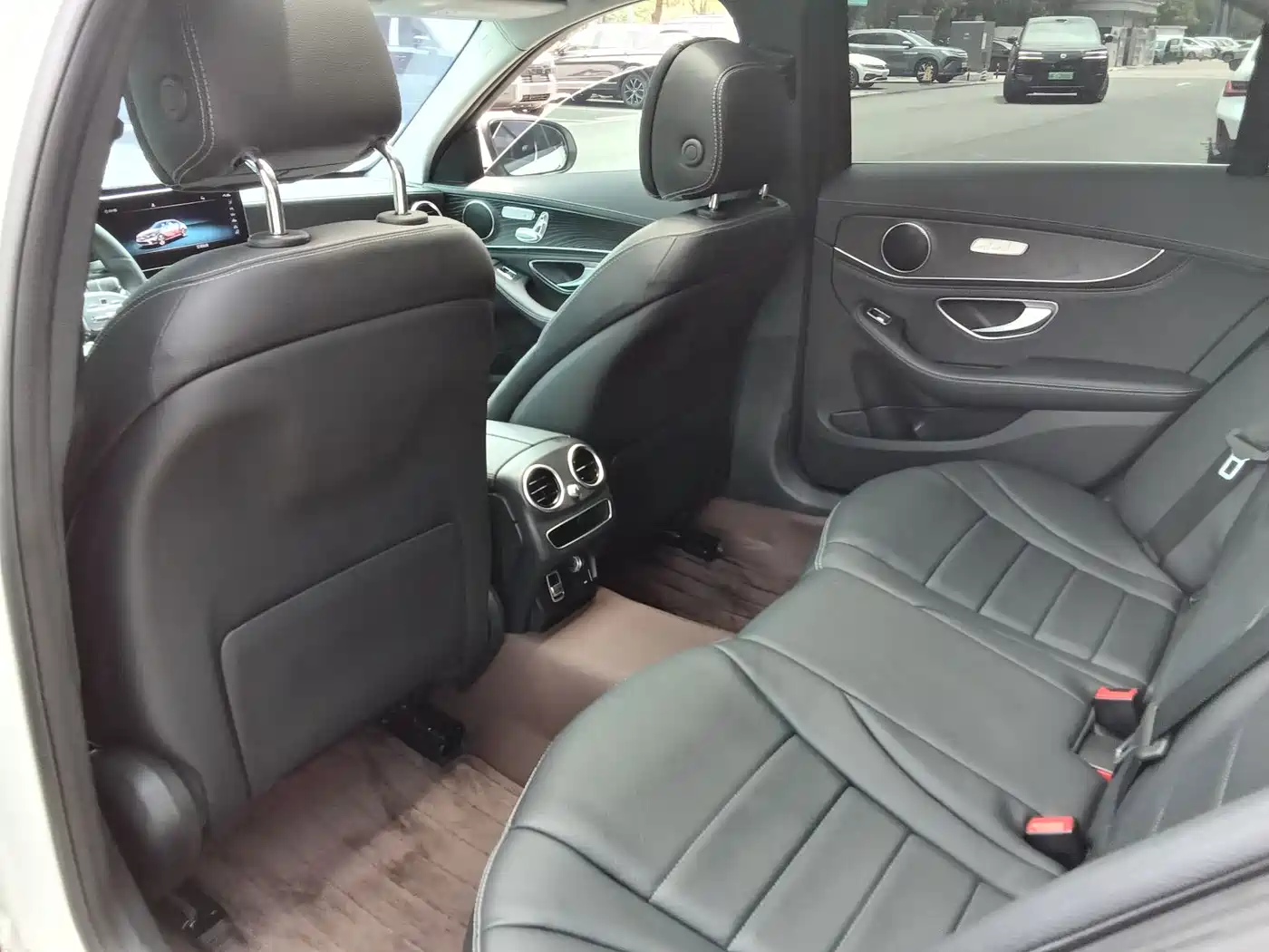 Фото 16 - Mercedes-Benz C-Class