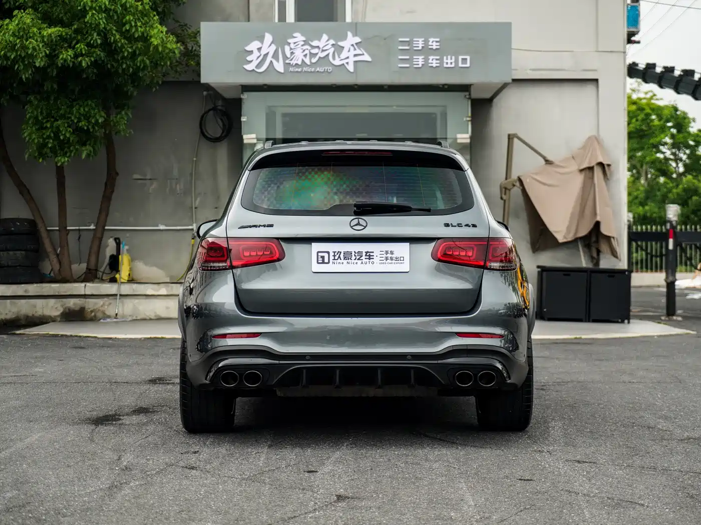 MERCEDES-BENZ GLC AMG