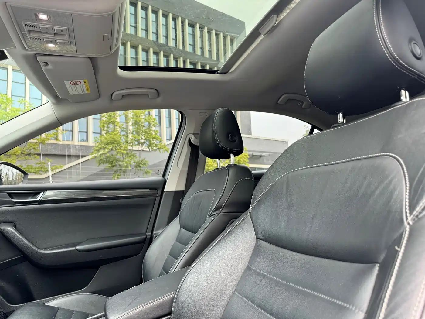 Škoda Superb 2018 TSI330 DSG Luxury Edition China V фото 9