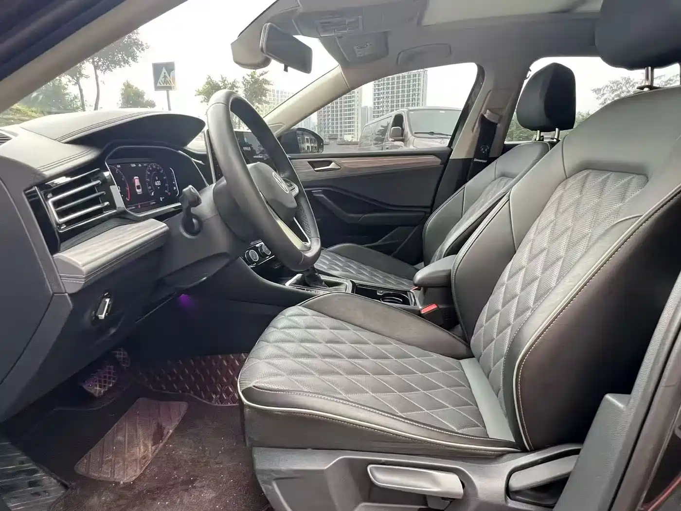 Volkswagen Sagitar 2025 300TSI DSG Surpass Edition фото 4