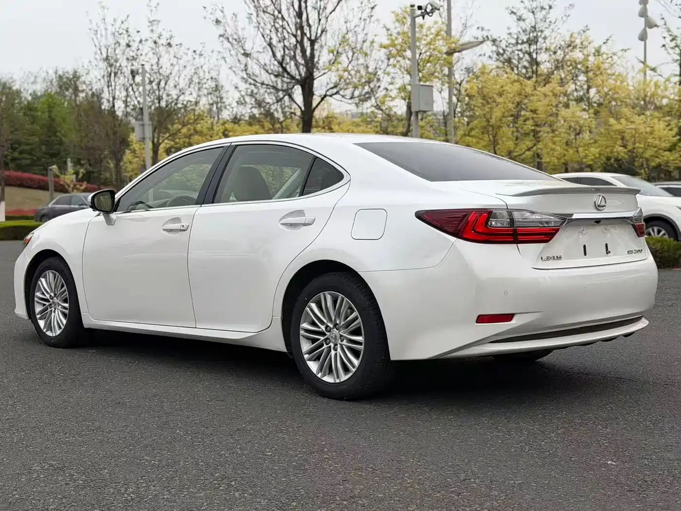 Lexus ES 2015 200 Elite Edition фото 3