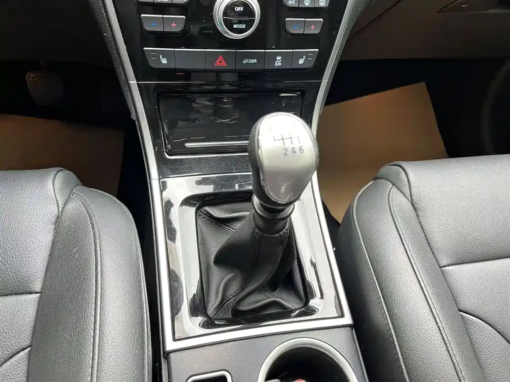 Haval H2 2016 Red Label 1.5T Manual 2WD Luxury фото 14