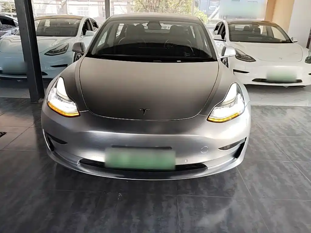Фото 3 - Tesla Model 3 (Import)