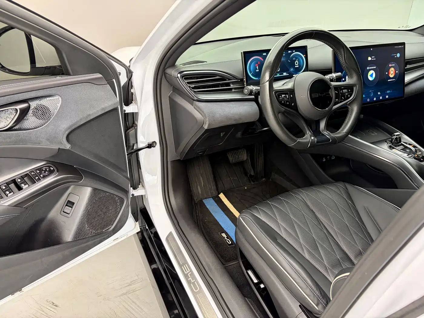 BYD Seal 2023 Champion Edition 550km Premium фото 11