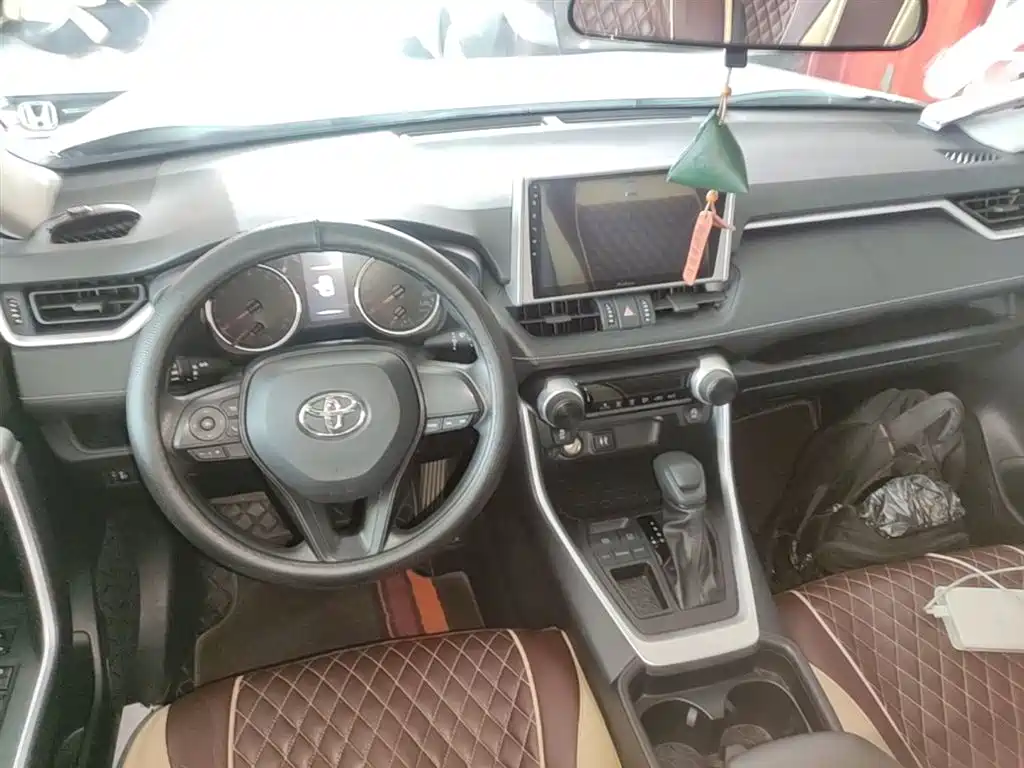 Toyota Wildlander 2022 2.0L CVT FWD Leading Edition фото 10