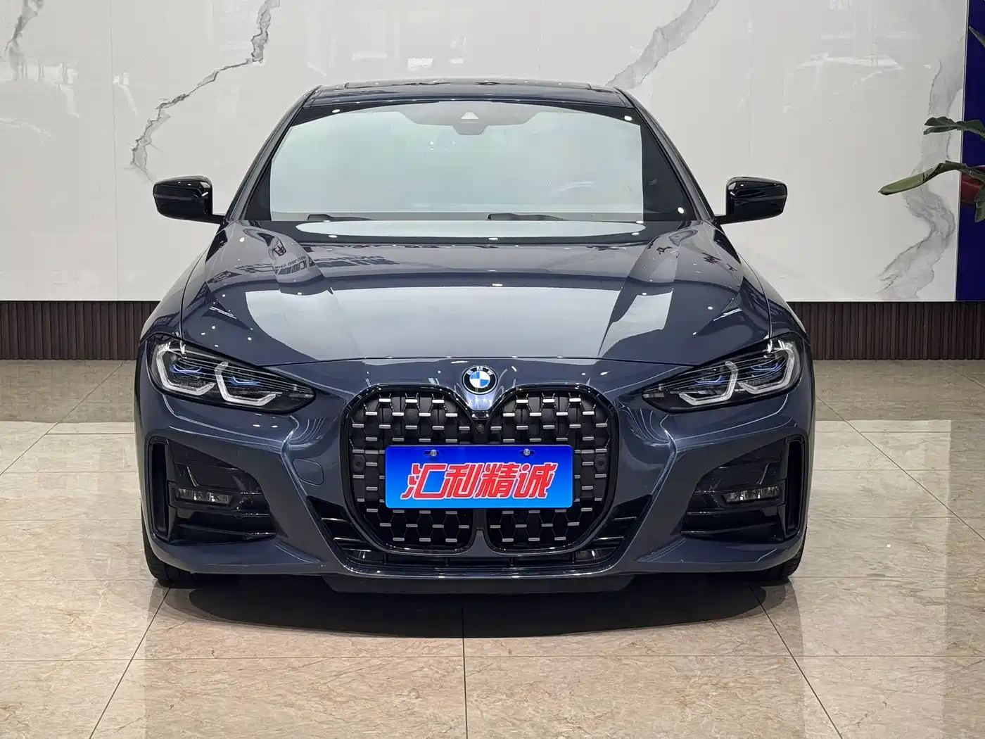 BMW 4 Series 2023 425i M Sport Shadowline Package фото 2