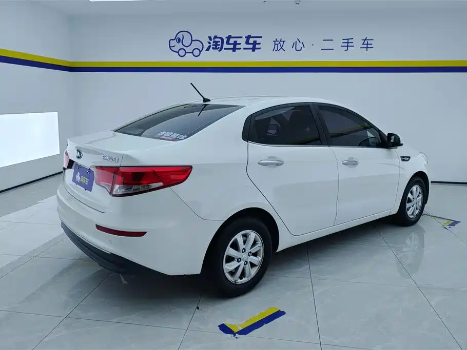 Kia K2 2015 Sedan 1.4L MT GLS фото 3