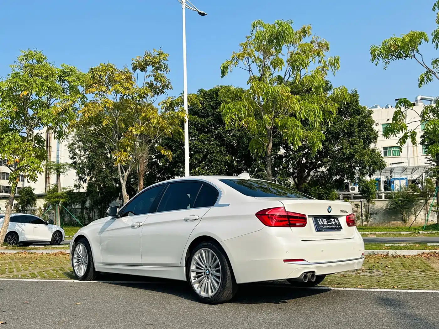 BMW 3 Series 2018 320Li Fashion Style фото 7