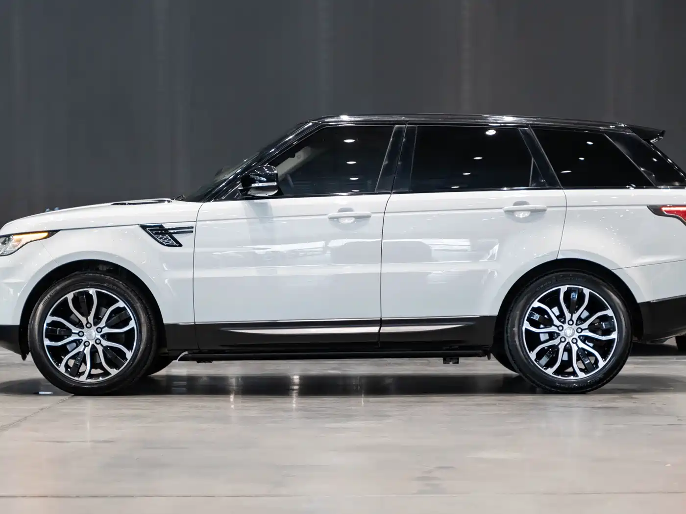 Land Rover Range Rover Sport 2015 3.0 SC V6 HSE DYNAMIC фото 4