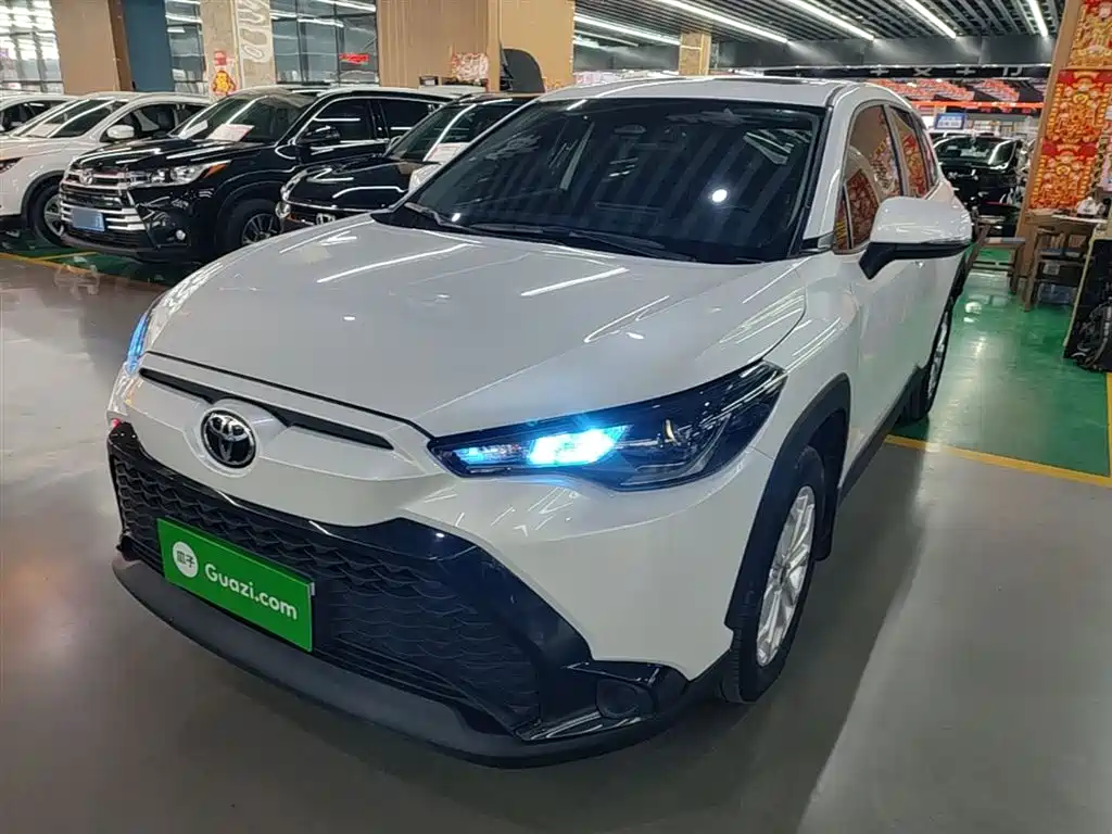 Toyota Frontlander 2023 2.0L CVT Leading Edition