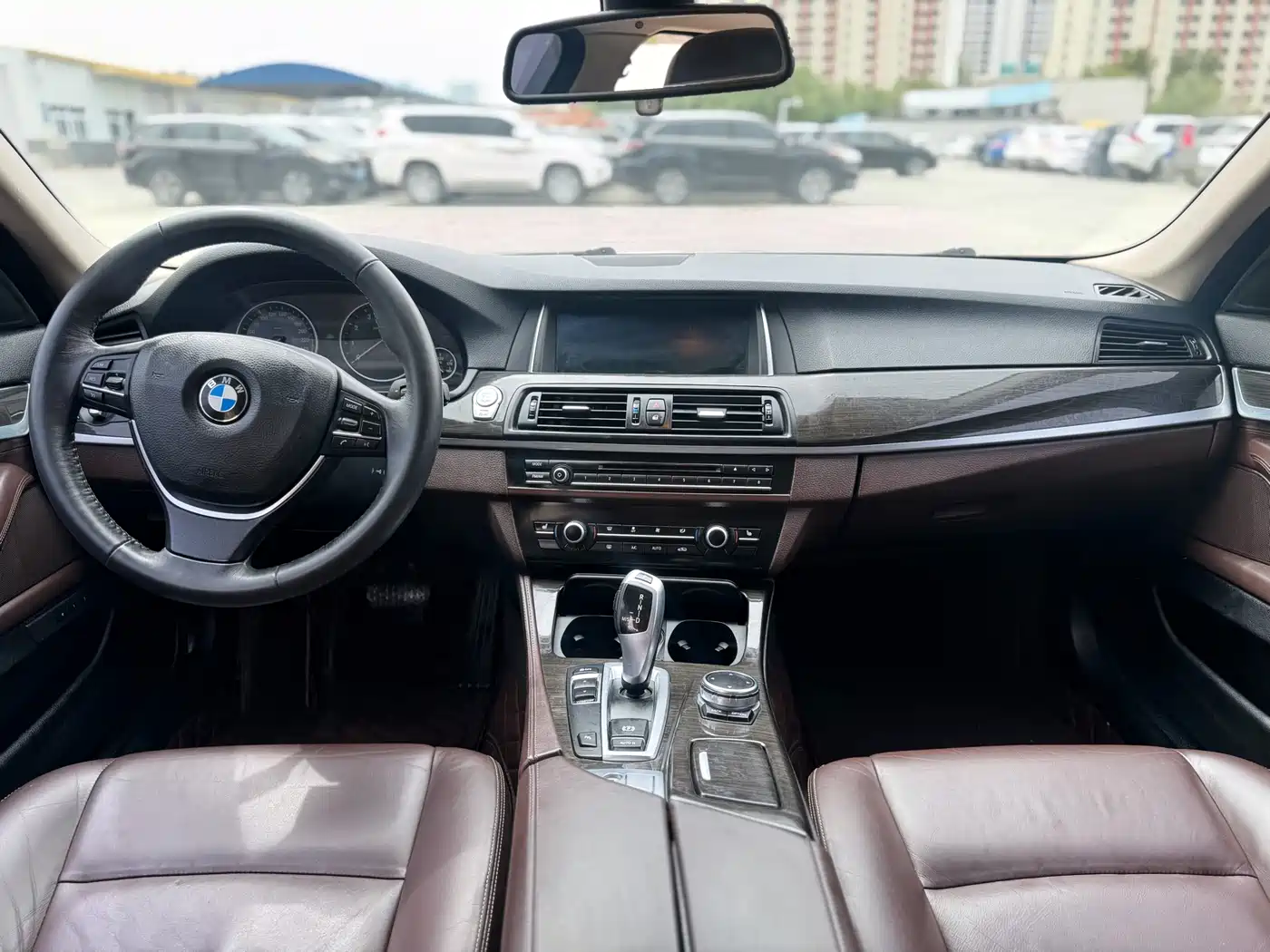BMW 5 Series 2014 525Li Luxury Design Package фото 5