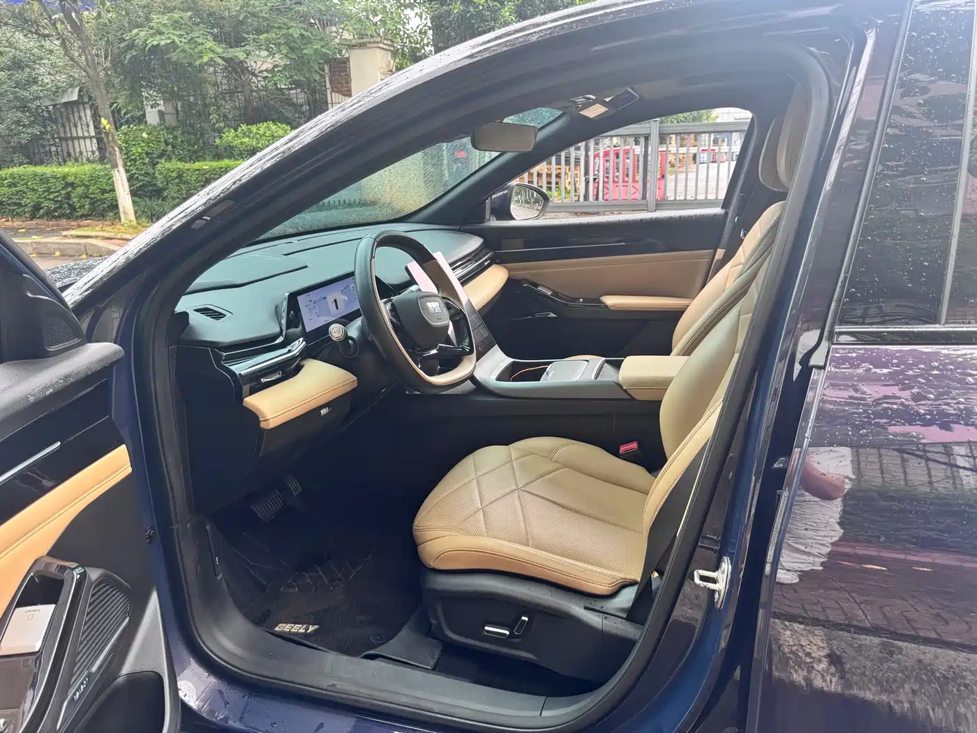 Geely Galaxy Galaxy L6 2023 Model 125km PLUS фото 6