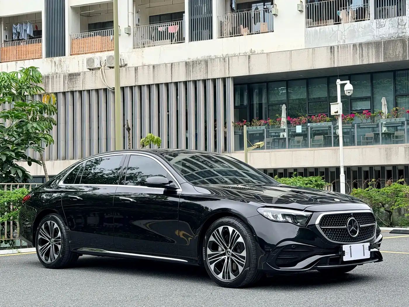 Mercedes-Benz E-Class 2024 E 300 L Fashion Sport фото 3
