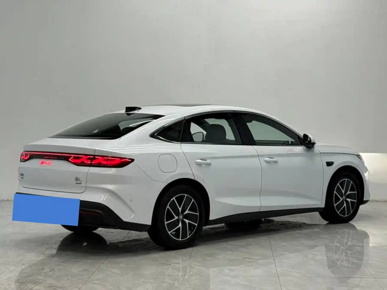 BYD Qin L 2025 DM-i Smart Drive Edition 120KM Surpassing фото 6