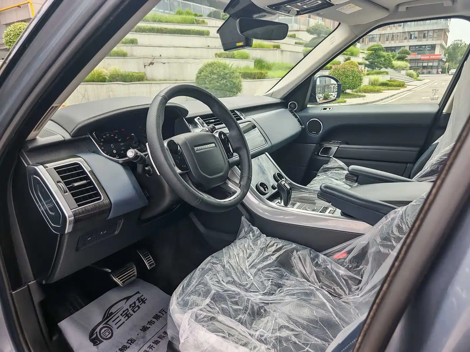 Фото 7 - Land Rover Range Rover Sport