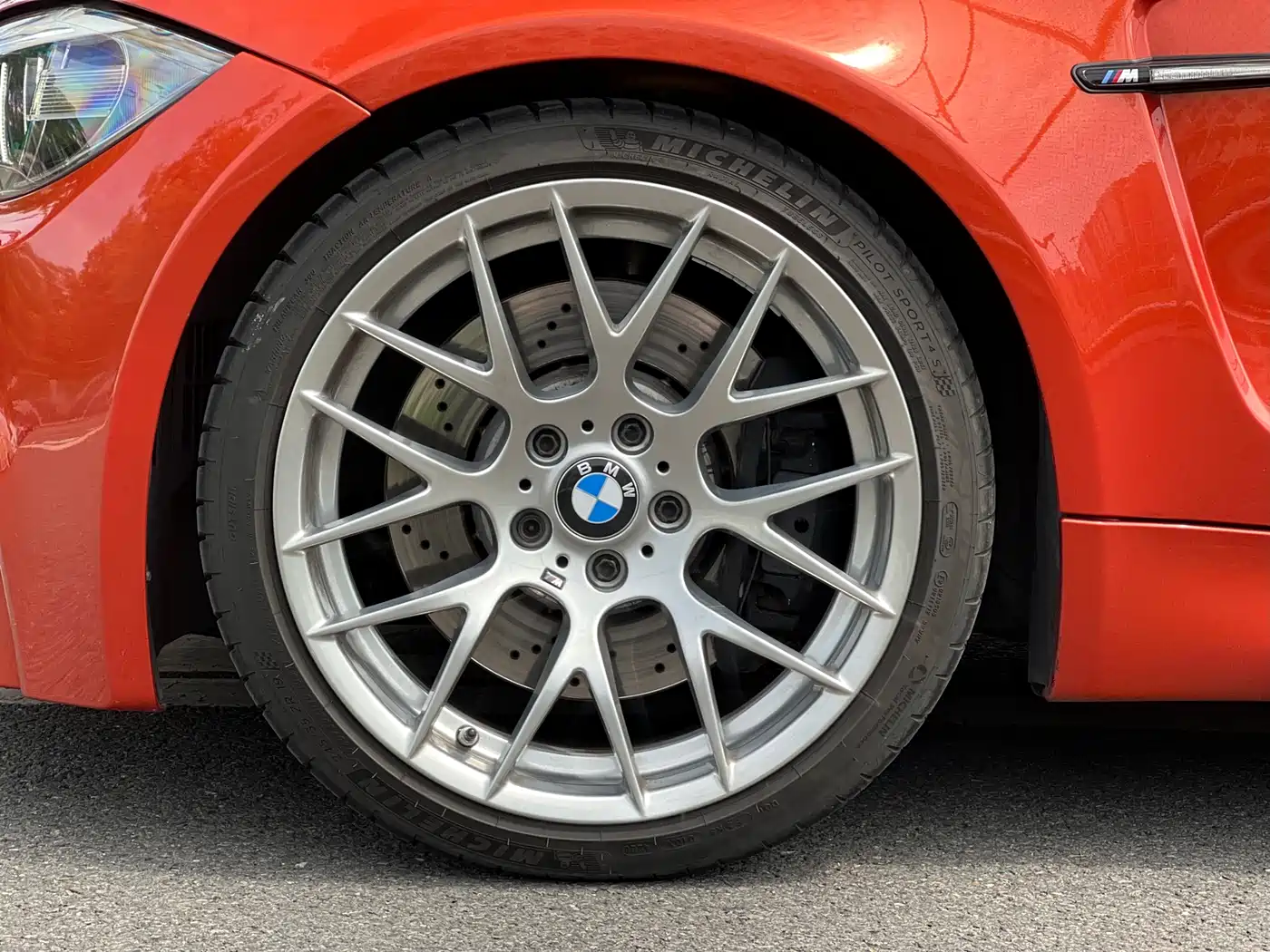 BMW 1 Series M 2011 1M Coupe фото 8